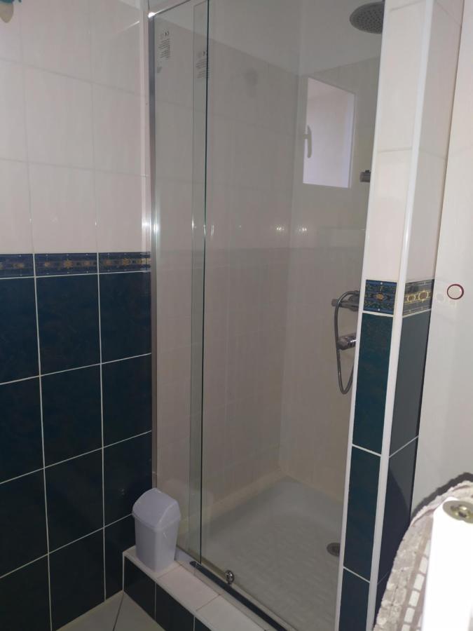 Apartamento Chez Fabienne T1 Le Breuil-sur-Couze Exterior foto